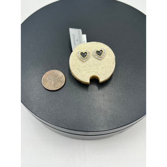 Sun 14K Gold Over 925 1/10 ctw Black Clear Diamond Heart Stud Earrings New - Picture 4 of 8